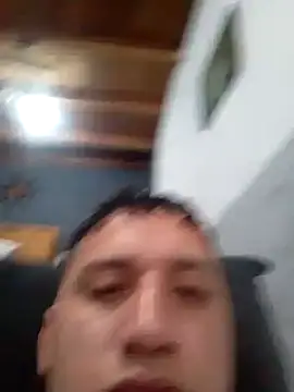 Alvarezz0202 webcam