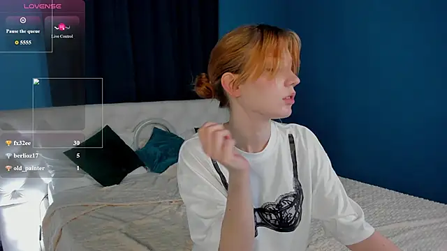 Linablueeyed webcam