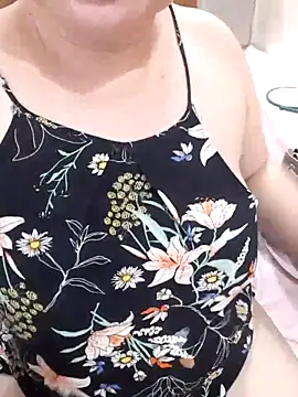 Yummyamasha webcam