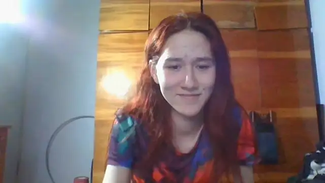 NickiKisinger webcam