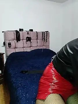 AmelieMartinez webcam