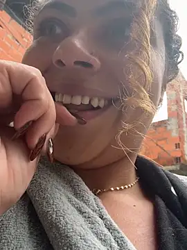 Chloe_Leaozinho webcam