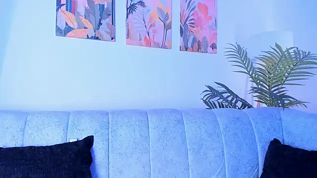 Velvet_Noir_ webcam