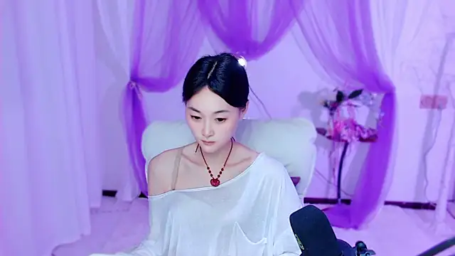 Tili_Lucky webcam