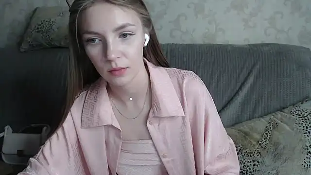 hitgyrl - HitGyrl's free webcam - UK Sex Cams