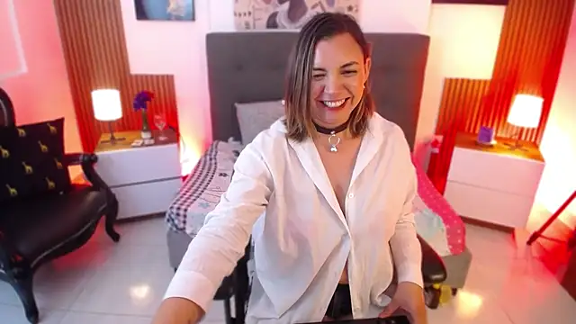 milfsecret69 - Milfsecret69's free webcam - UK Sex Cams