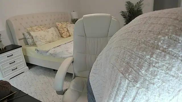 Vika73 webcam