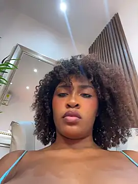 alessia_moon1 webcam