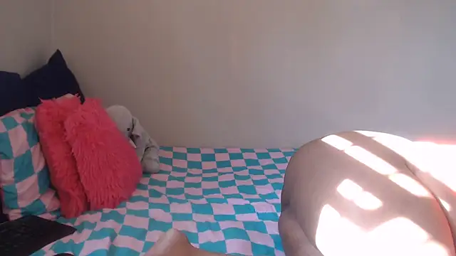 PIXIEBITCHXXX26 webcam