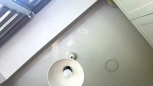 ZaraGuyette webcam