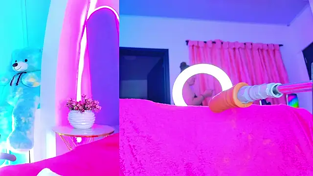 NathaxaLeans webcam