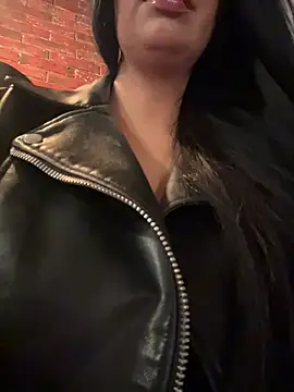 Tisha_Busty