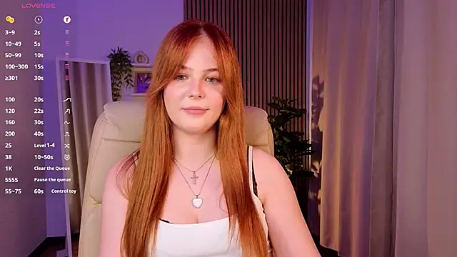 Elle_Funning webcam