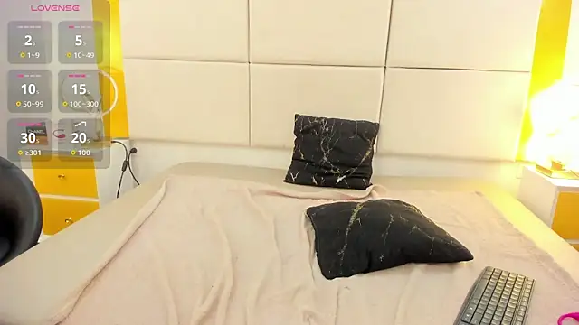 Helenn_Moore webcam