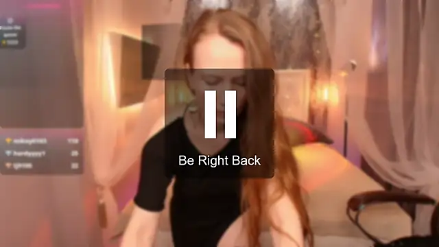 NicoleMiless webcam