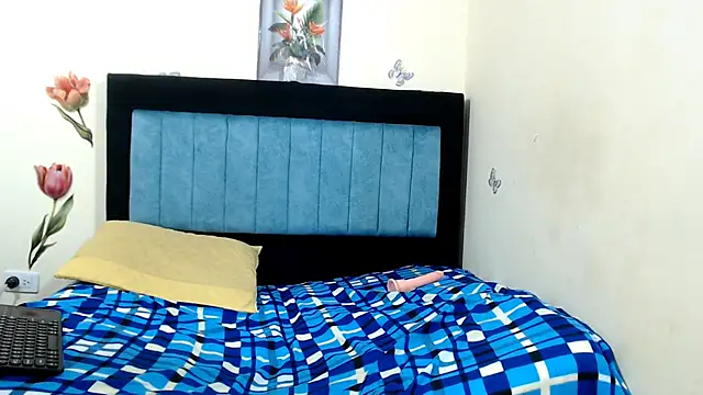 LUCYXS1 webcam
