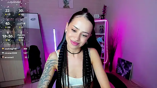 Monica_brilliant webcam