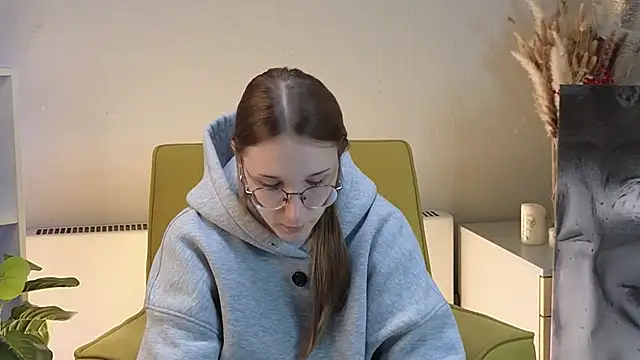 JeanaDamewood webcam