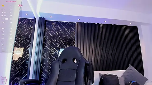 charlottewhitte webcam