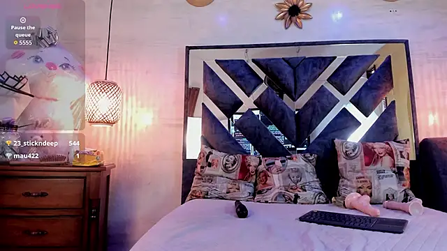 annie_vega17_ webcam