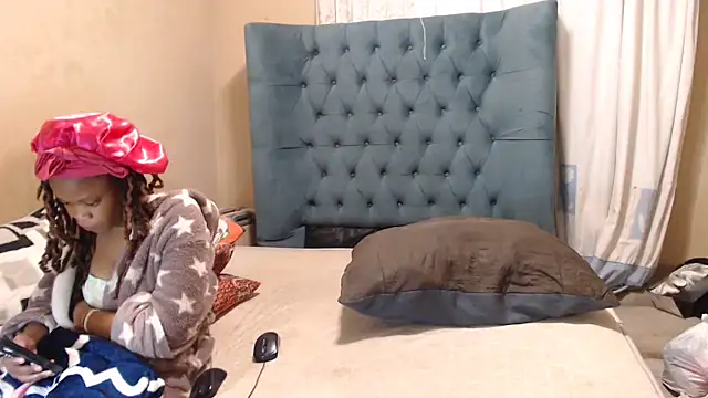 EbonyEssence webcam