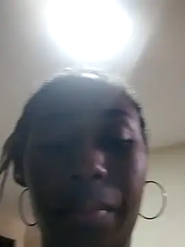 MONIQUE-LAMOUR webcam