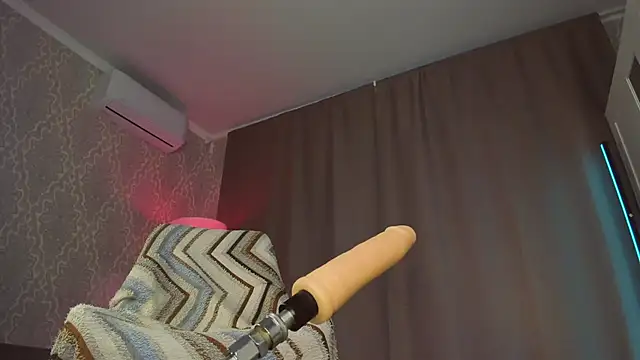 Juicy_Vikki webcam