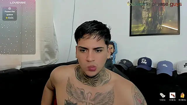 sweetlatinoboy webcam