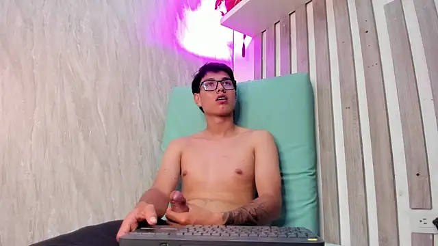 Dylanxscot webcam
