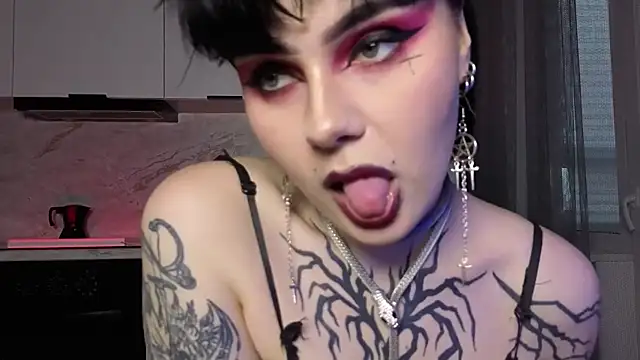 IntrigueYourDay webcam