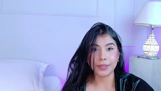 VioletBloomm webcam