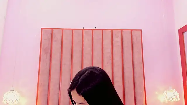 Zoe_Monrow webcam