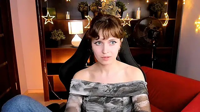 LolaDominara webcam