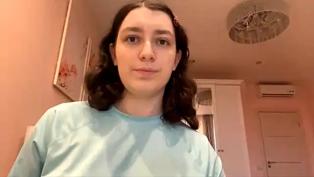 MilkySerenya webcam