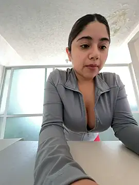 Monica17 webcam
