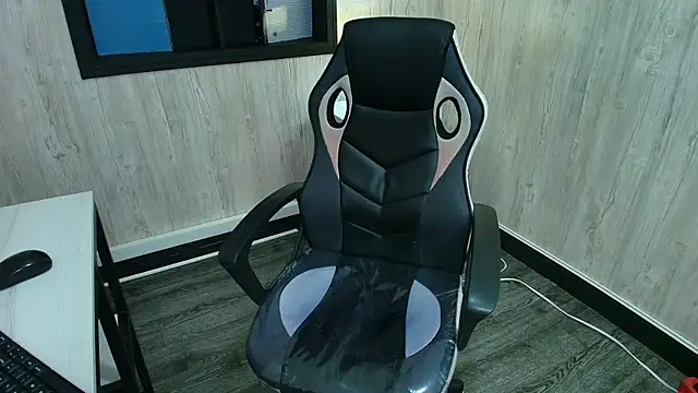 TamaraaHoney webcam