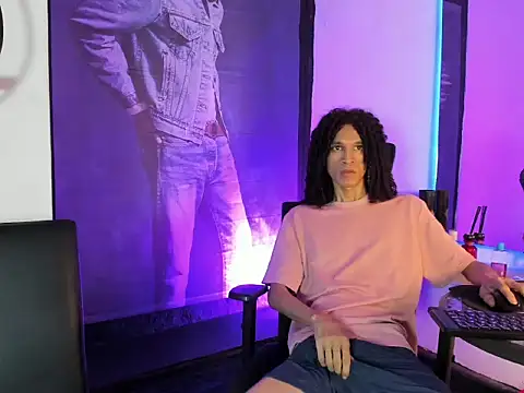 anddy_hugecock webcam