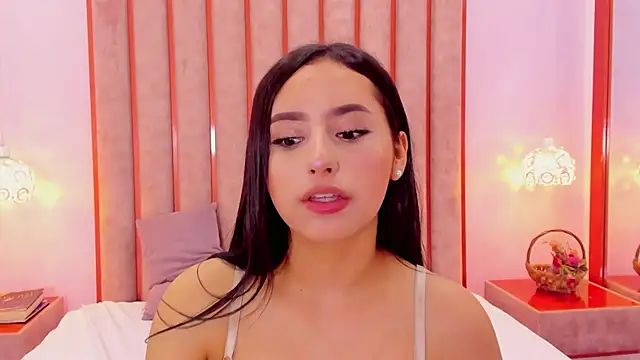 Zoe_Monrow webcam
