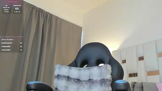 SaraWatsonn1 webcam