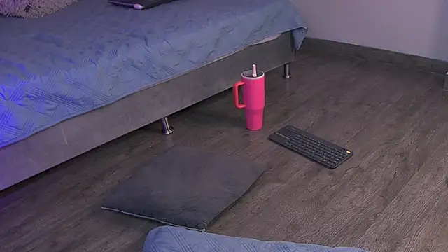 Madie__collins webcam