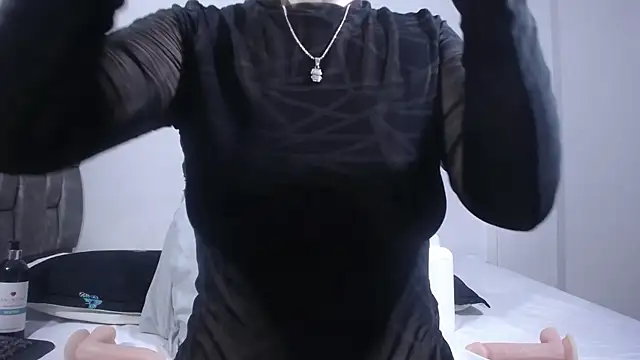 __Nahia webcam