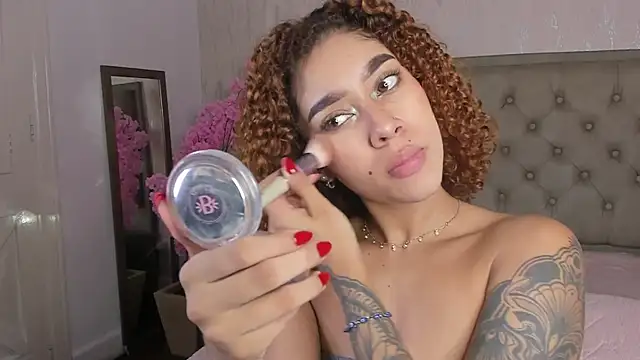 Sienna_brunette webcam