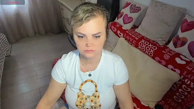 MildMature webcam