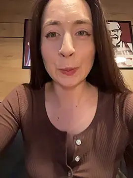 Holly_Play
