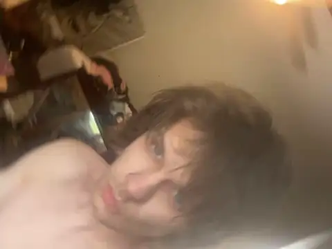 xanderozzz - XanderOzzz's free webcam - UK Sex Cams