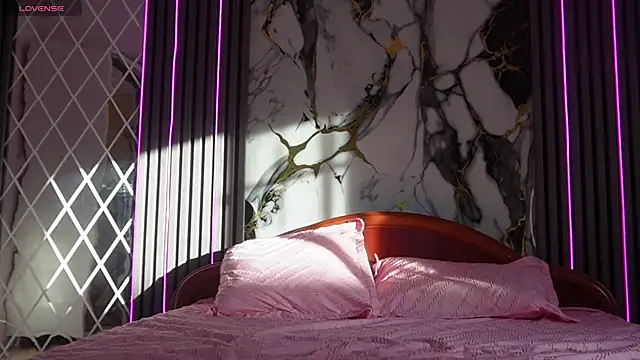 leahbliss - LeahBliss's free webcam - UK Sex Cams