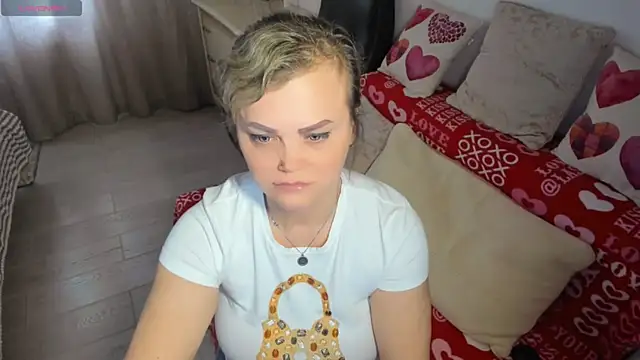 MildMature webcam