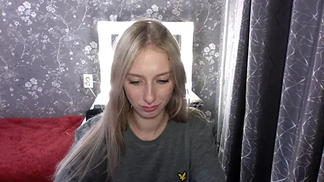 AliceTwinkle live sex cam