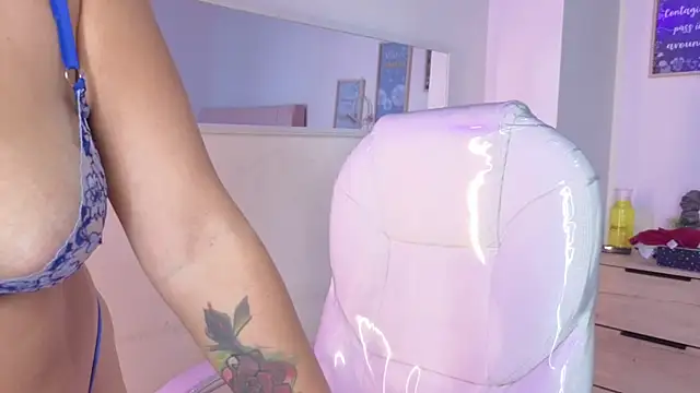 bluee_hazell webcam
