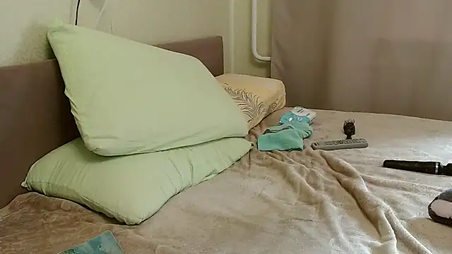 MermaidCurves webcam